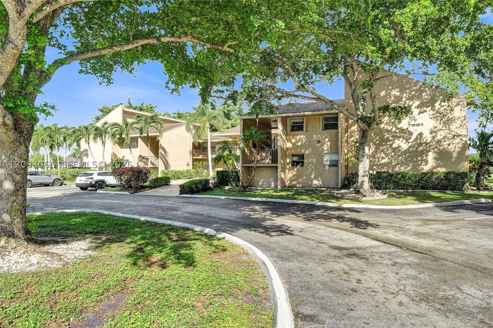 Real estate property located at 7581 86th Ter #201, Broward, Woodmont Apt Homes 67a, Tamarac, FL