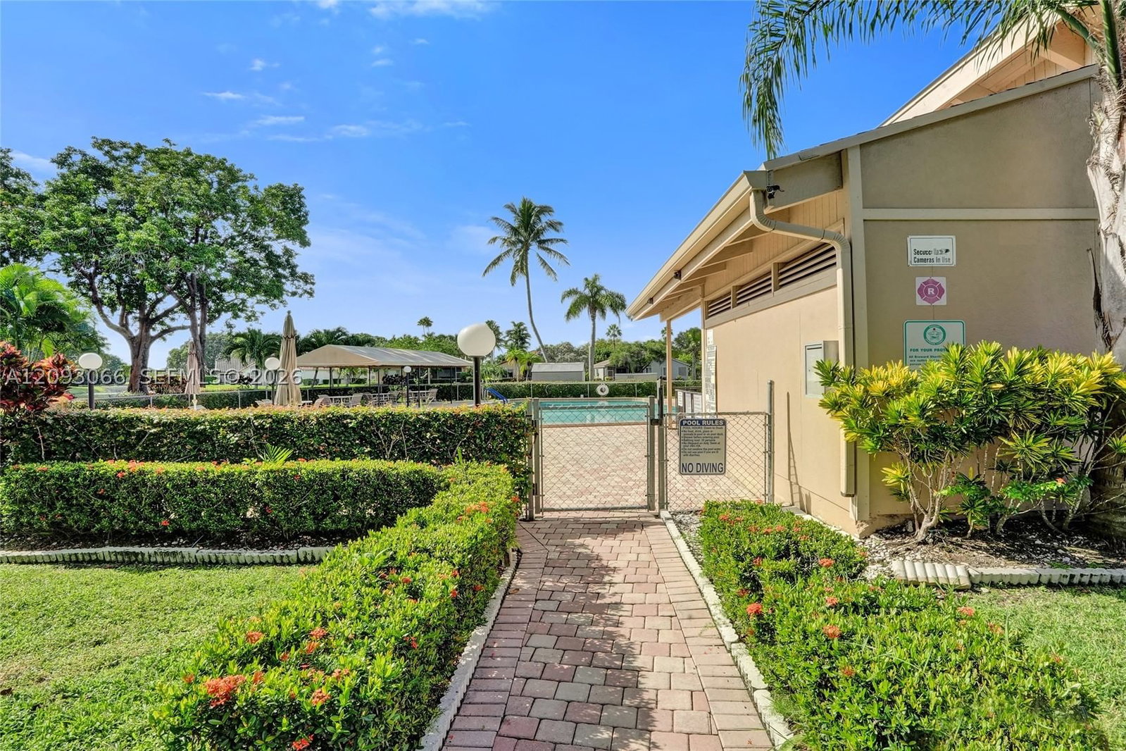 Real estate property located at 7581 86th Ter #201, Broward, Woodmont Apt Homes 67a, Tamarac, FL