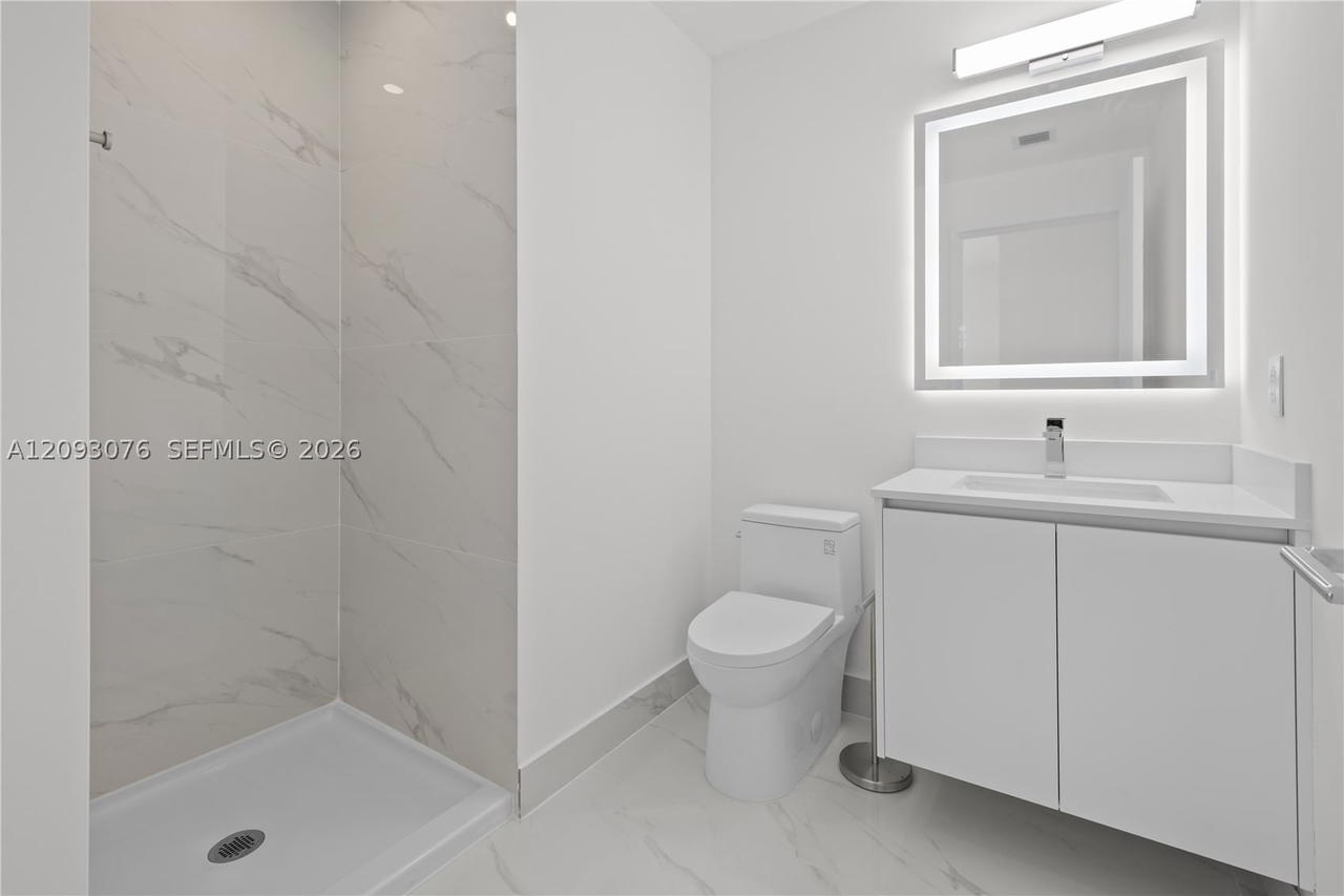 Real estate property located at 700 24th St #2201, Miami-dade, Aria Reserve, Miami, FL
