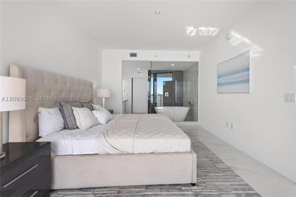 Real estate property located at 700 24th St #2201, Miami-dade, Aria Reserve, Miami, FL