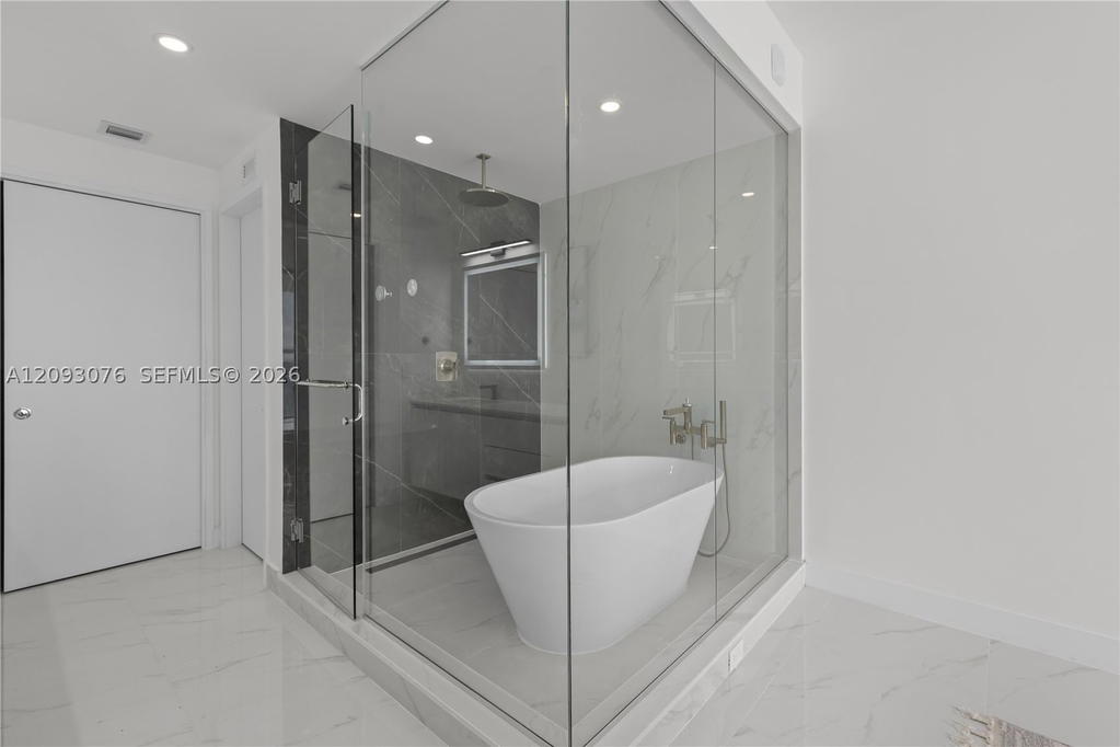 Real estate property located at 700 24th St #2201, Miami-dade, Aria Reserve, Miami, FL