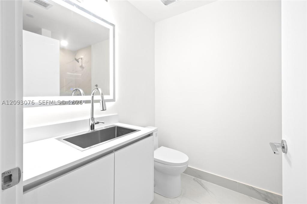 Real estate property located at 700 24th St #2201, Miami-dade, Aria Reserve, Miami, FL