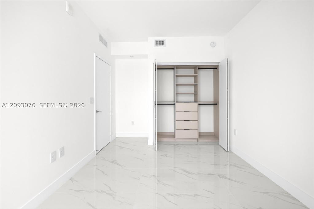 Real estate property located at 700 24th St #2201, Miami-dade, Aria Reserve, Miami, FL