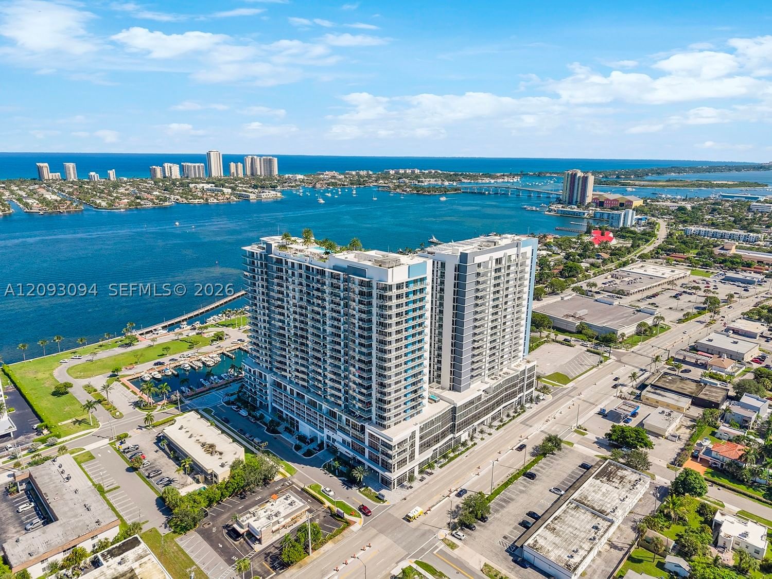 Real estate property located at 220 Lake Shore Dr #1512, Palm Beach, Nautilus 220 Condo, West Palm Beach, FL