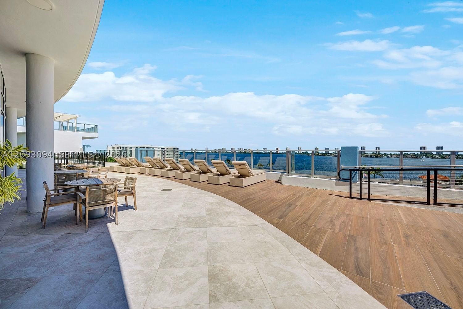 Real estate property located at 220 Lake Shore Dr #1512, Palm Beach, Nautilus 220 Condo, West Palm Beach, FL