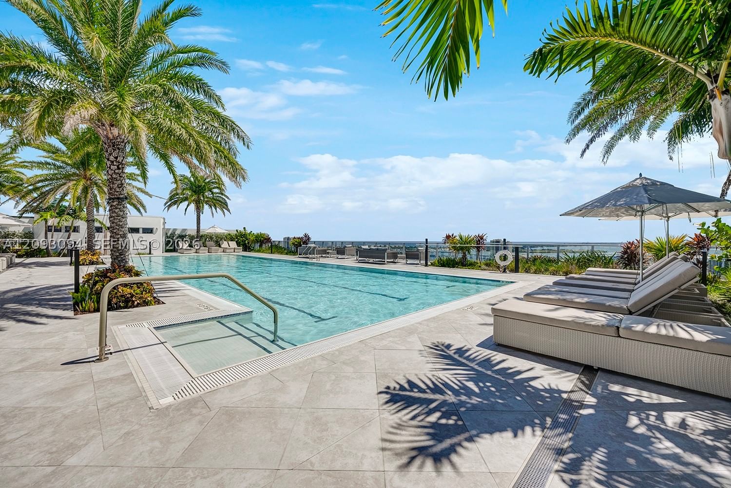 Real estate property located at 220 Lake Shore Dr #1512, Palm Beach, Nautilus 220 Condo, West Palm Beach, FL