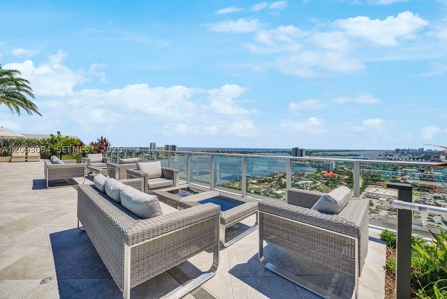 Real estate property located at 220 Lake Shore Dr #1512, Palm Beach, Nautilus 220 Condo, West Palm Beach, FL