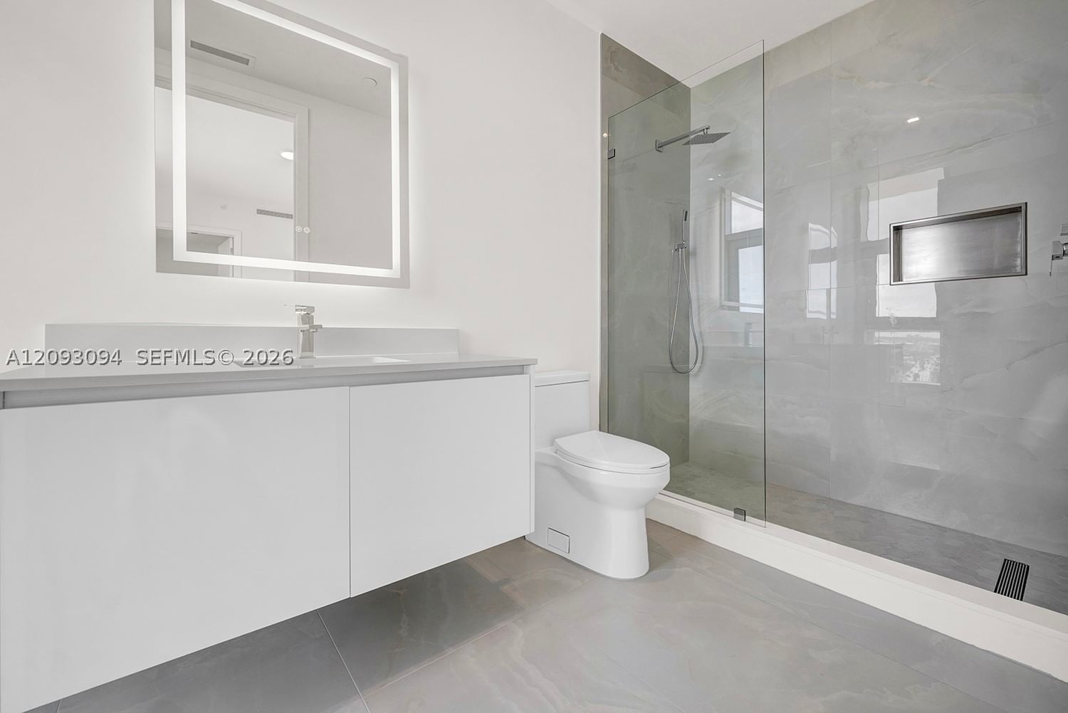 Real estate property located at 220 Lake Shore Dr #1512, Palm Beach, Nautilus 220 Condo, West Palm Beach, FL