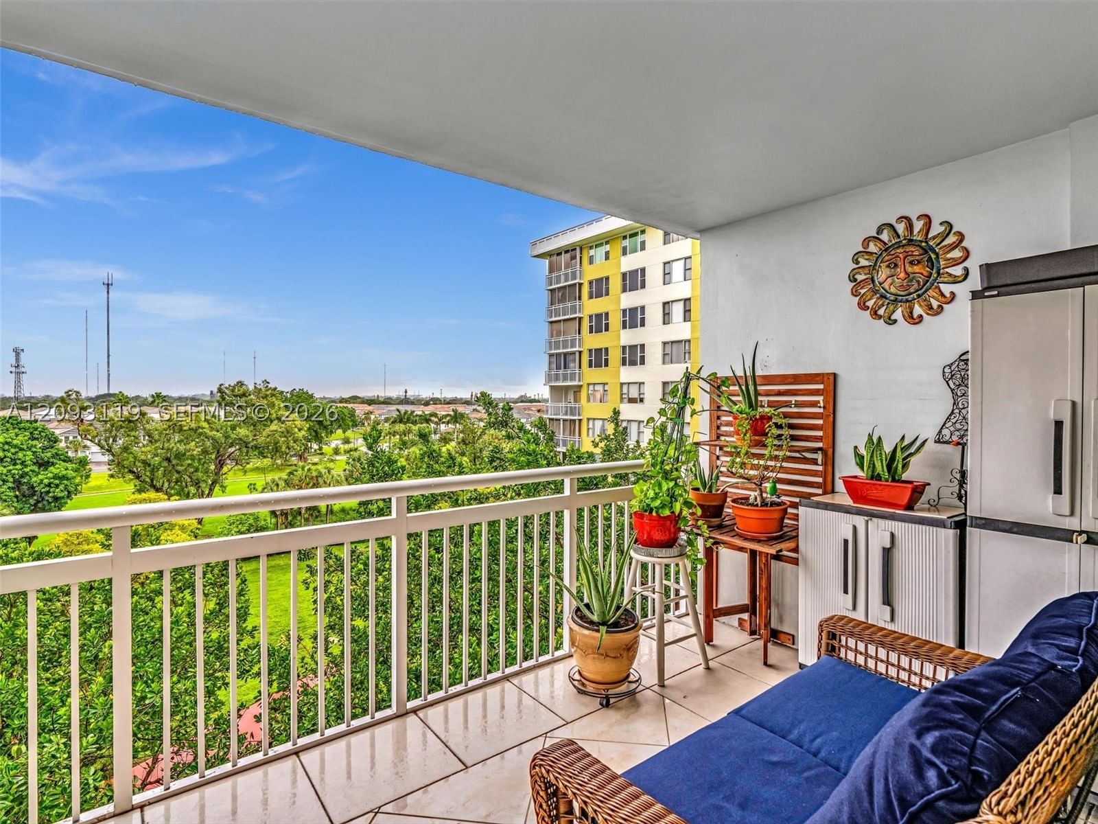 Real estate property located at 4400 Hillcrest Dr #603B, Broward, Hillcrest No 21 Condo, Hollywood, FL