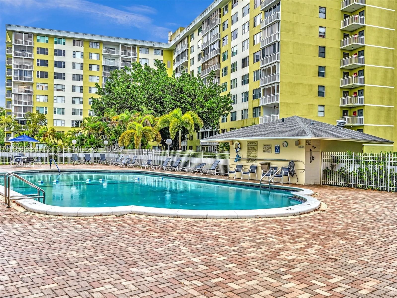 Real estate property located at 4400 Hillcrest Dr #603B, Broward, Hillcrest No 21 Condo, Hollywood, FL