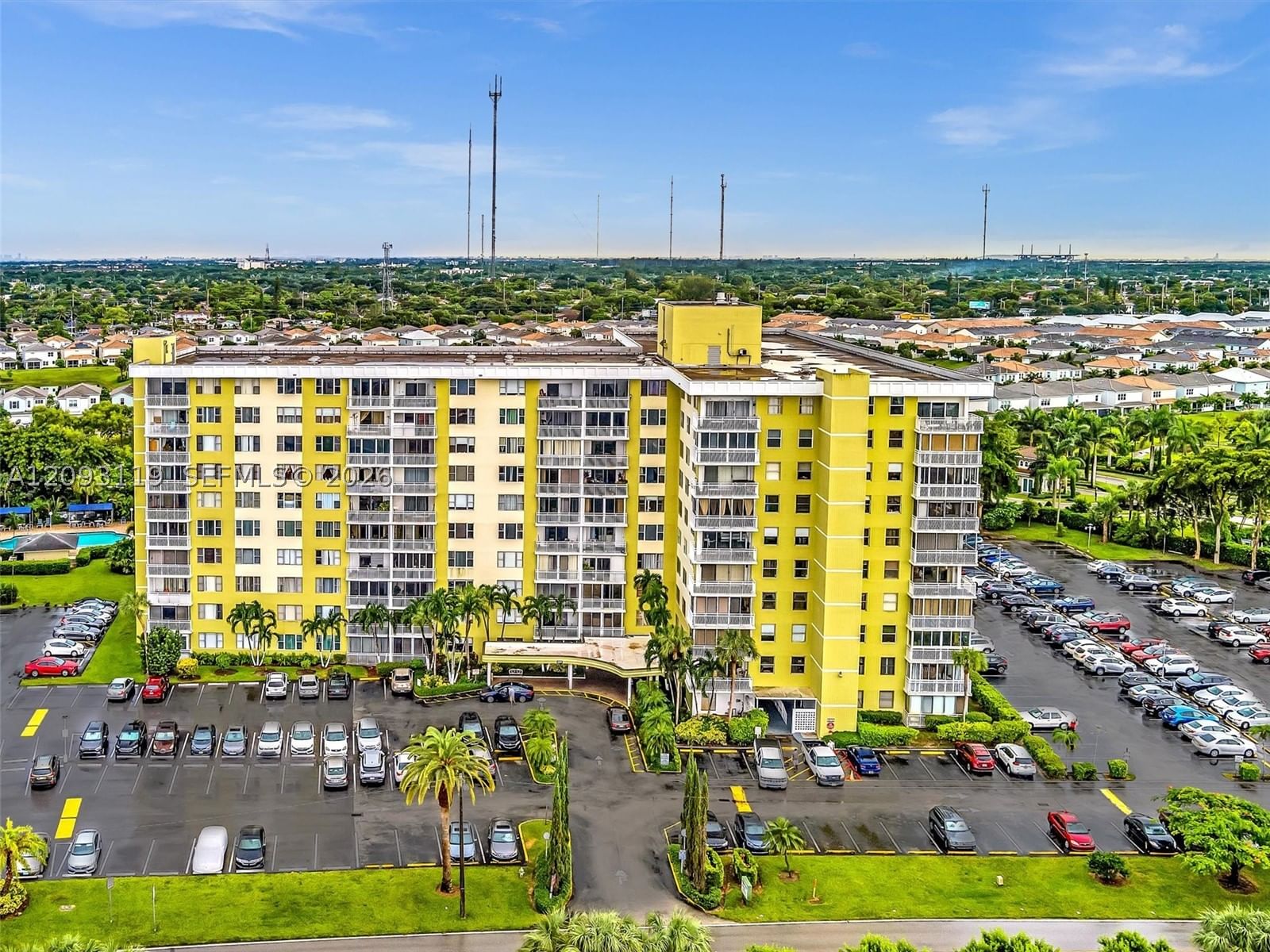 Real estate property located at 4400 Hillcrest Dr #603B, Broward, Hillcrest No 21 Condo, Hollywood, FL
