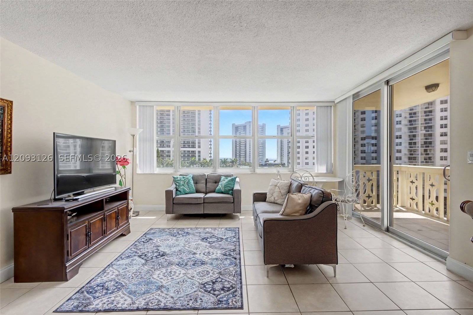 Real estate property located at 1825 Ocean Dr #609, Broward, Imperial Towers Condo, Hallandale Beach, FL