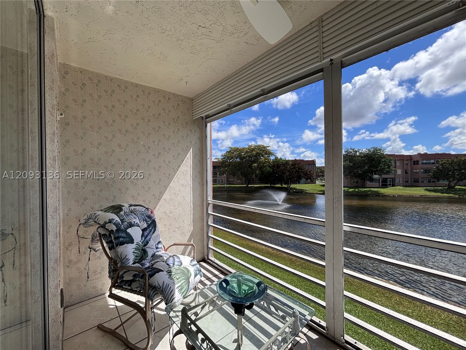 Real estate property located at 9900 Sunrise Lakes Blvd #210, Broward, Sunrise Lakes 153 Condo, Sunrise, FL