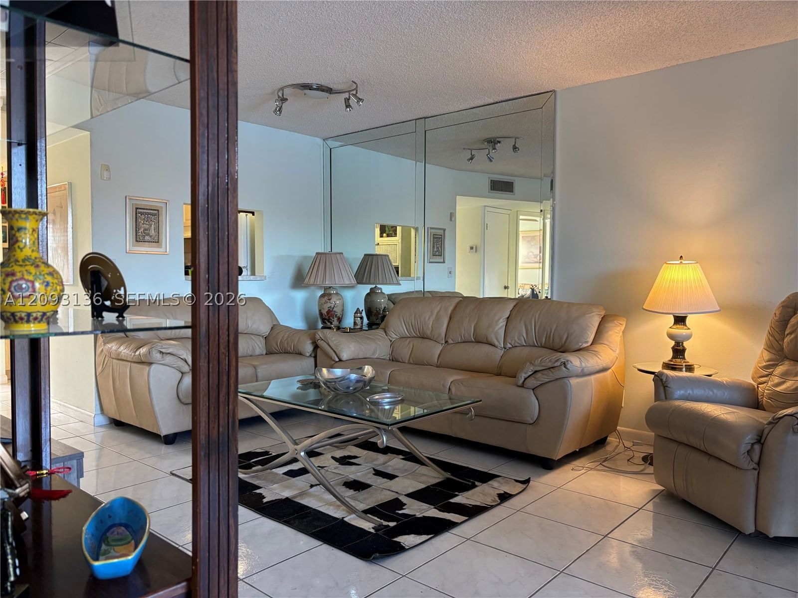 Real estate property located at 9900 Sunrise Lakes Blvd #210, Broward, Sunrise Lakes 153 Condo, Sunrise, FL