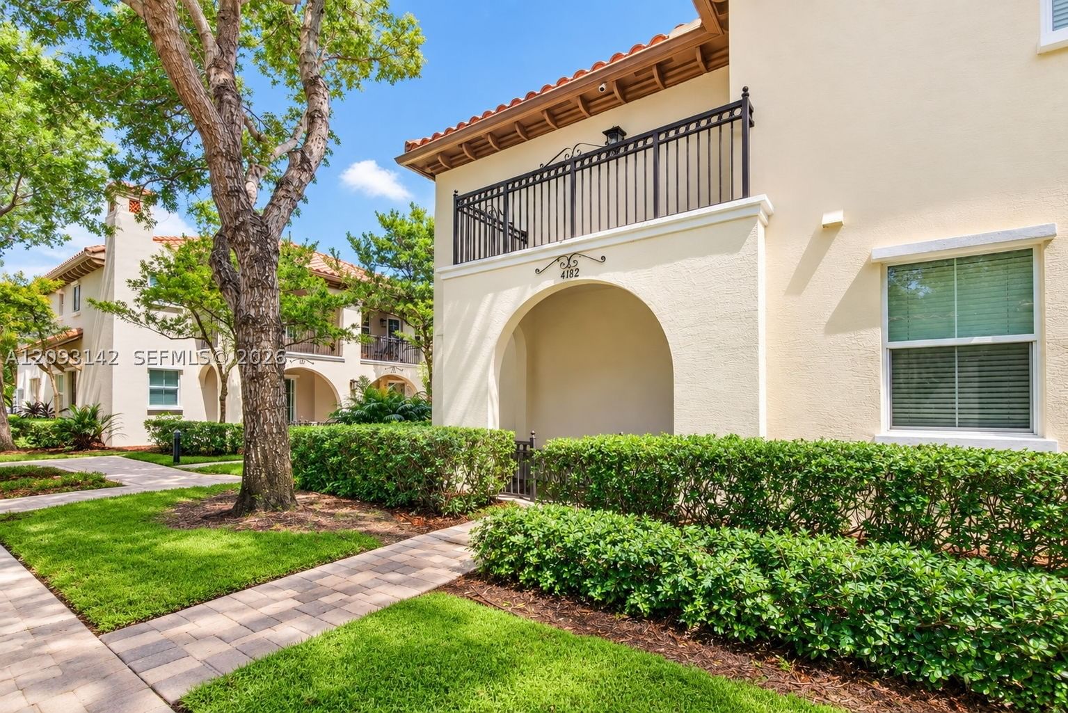 Real estate property located at 4182 Cascada Cir, Broward, Monterra Plat, Cooper City, FL