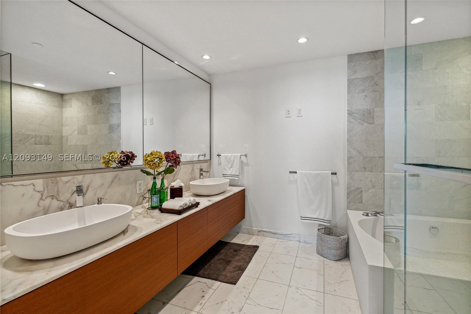 Real estate property located at 10201 Collins Ave #705, Miami-dade, Oceana Bal Harbour Condo, Bal Harbour, FL