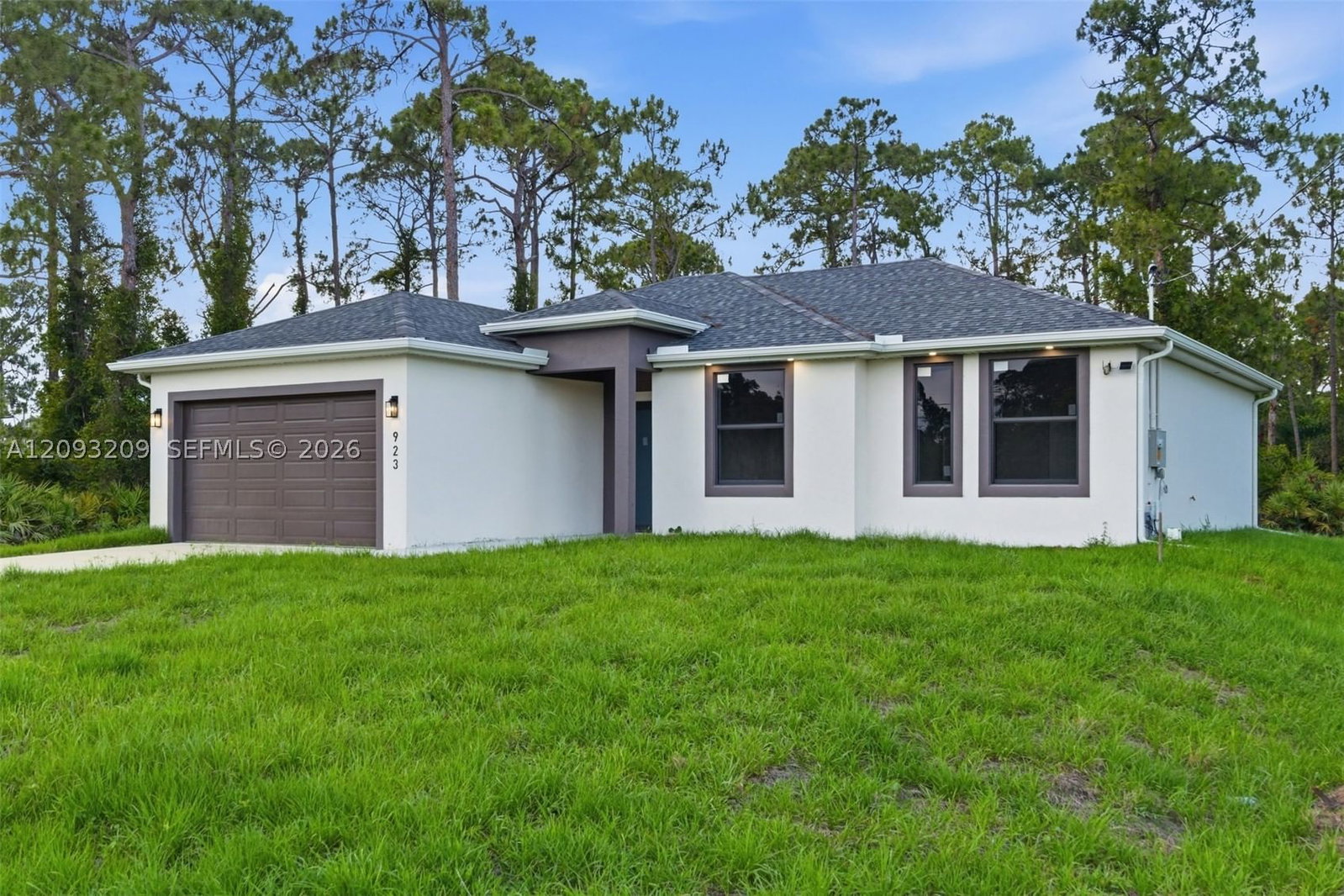Real estate property located at 923 MILWAUKEE BLVD, Lee, Lehigh Acres, Lehigh Acres, FL