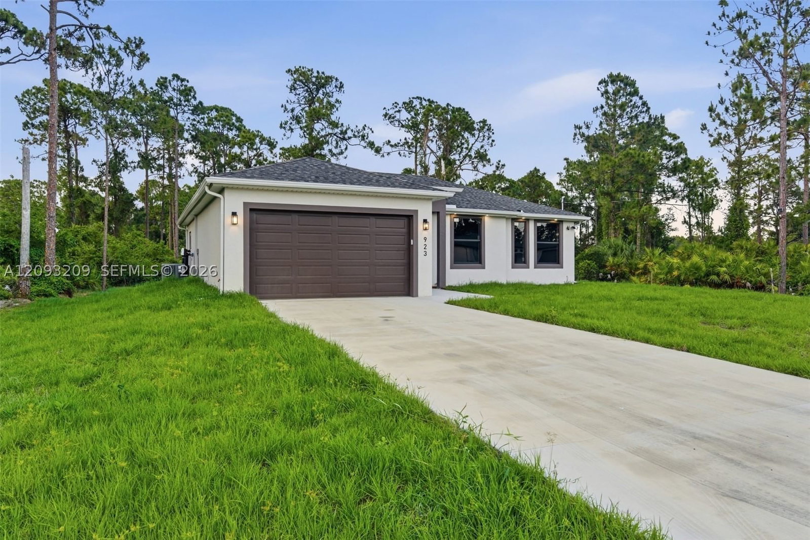 Real estate property located at 923 MILWAUKEE BLVD, Lee, Lehigh Acres, Lehigh Acres, FL