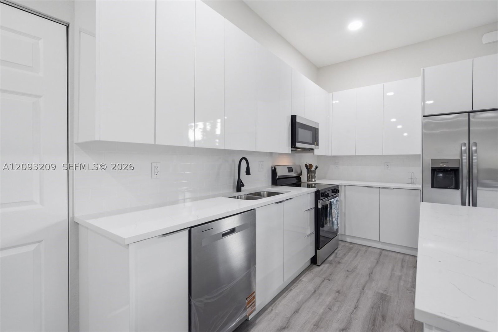 Real estate property located at 923 MILWAUKEE BLVD, Lee, Lehigh Acres, Lehigh Acres, FL