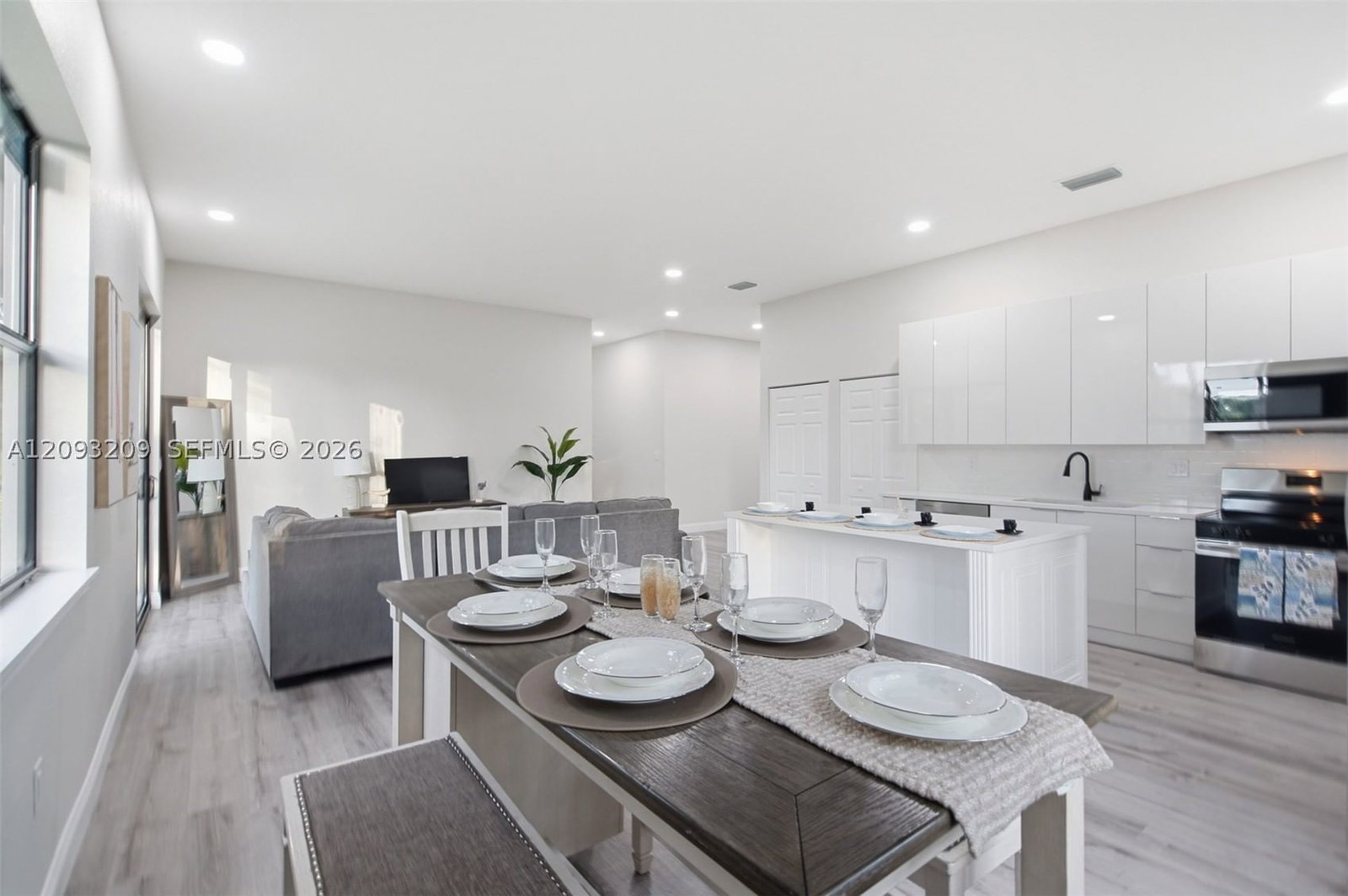 Real estate property located at 923 MILWAUKEE BLVD, Lee, Lehigh Acres, Lehigh Acres, FL