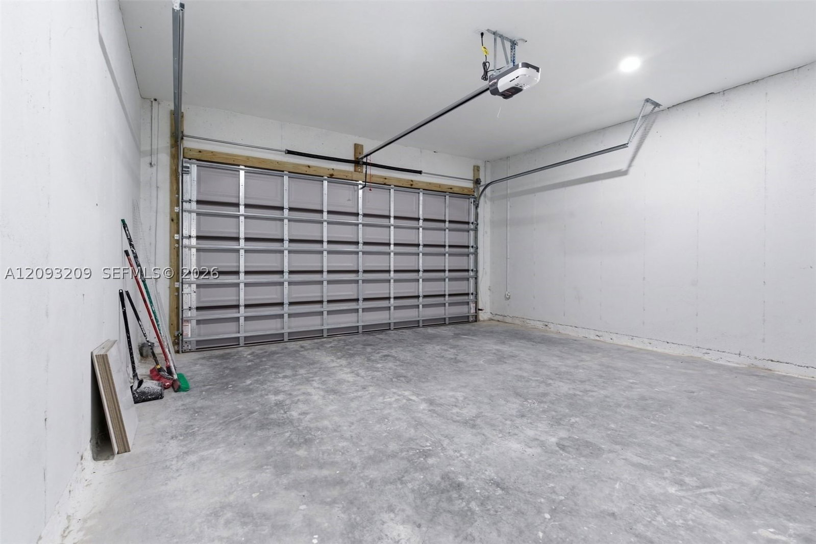 Real estate property located at 923 MILWAUKEE BLVD, Lee, Lehigh Acres, Lehigh Acres, FL