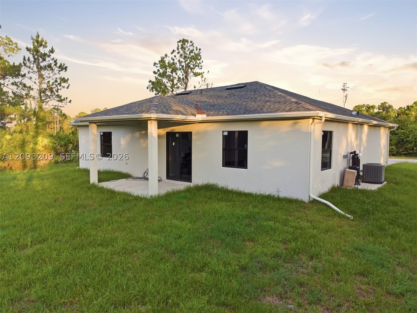 Real estate property located at 923 MILWAUKEE BLVD, Lee, Lehigh Acres, Lehigh Acres, FL