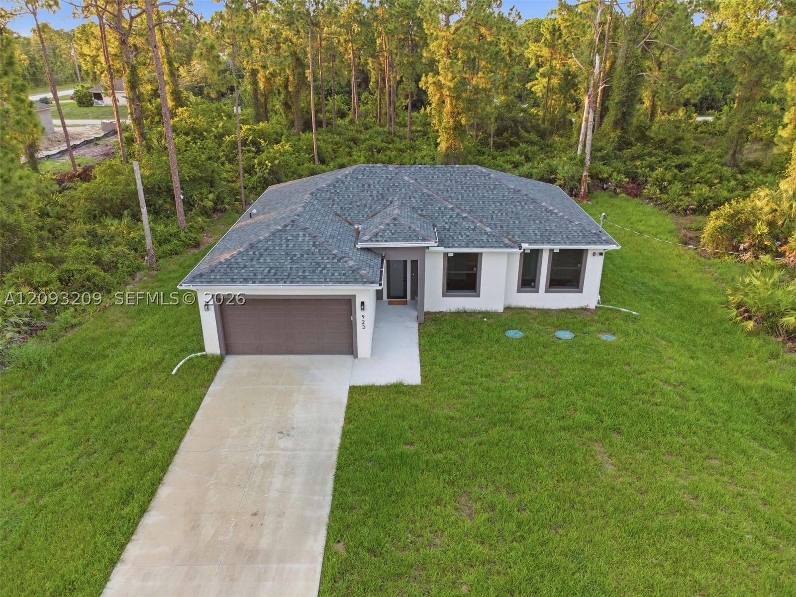 Real estate property located at 923 MILWAUKEE BLVD, Lee, Lehigh Acres, Lehigh Acres, FL