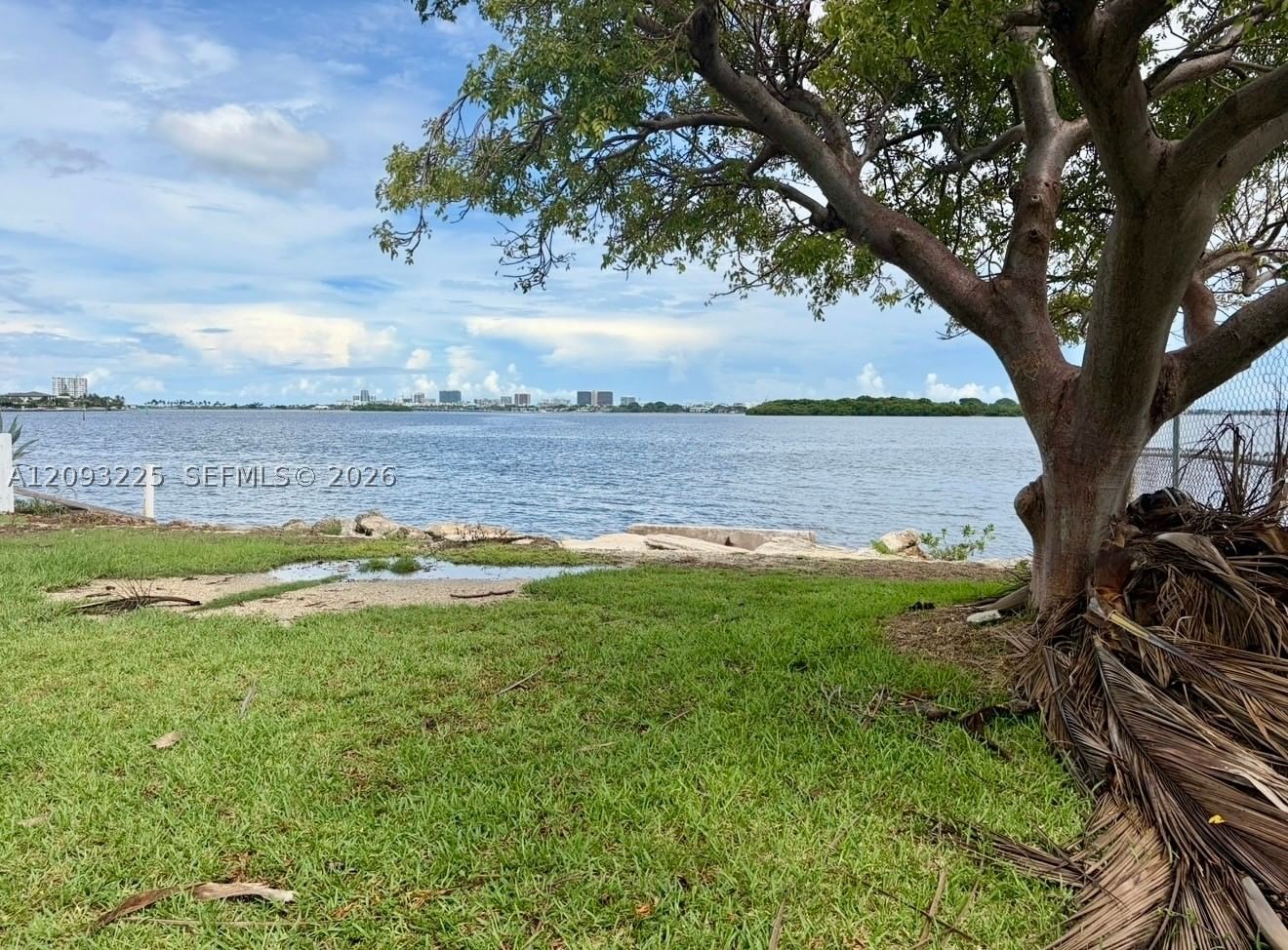 Real estate property located at 10875 Bayshore Dr, Miami-dade, Amd Pl Bay Ridge, Miami, FL