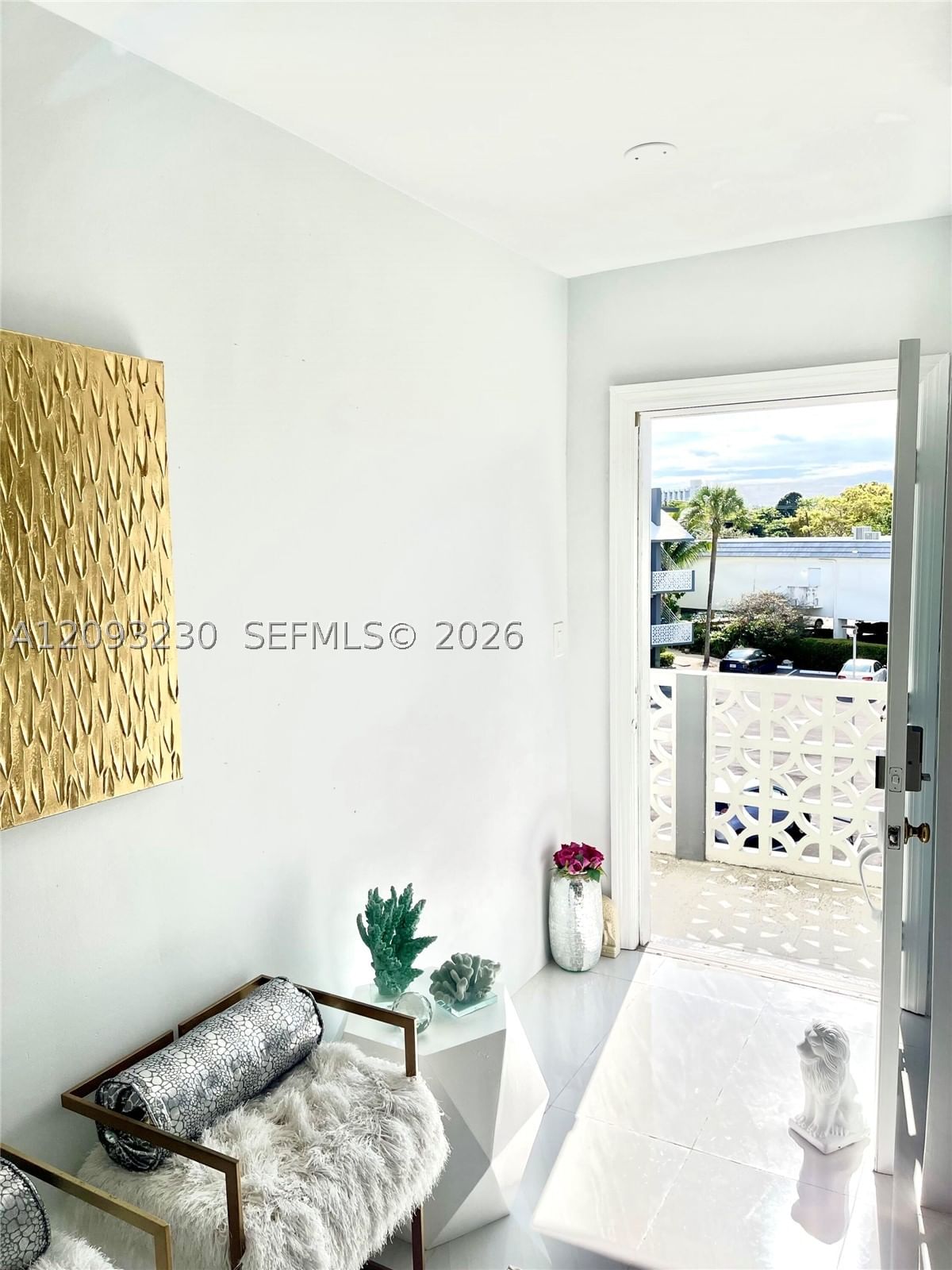 Real estate property located at 13105 Ixora Ct #302, Miami-dade, Keystone Arms Condo, North Miami, FL
