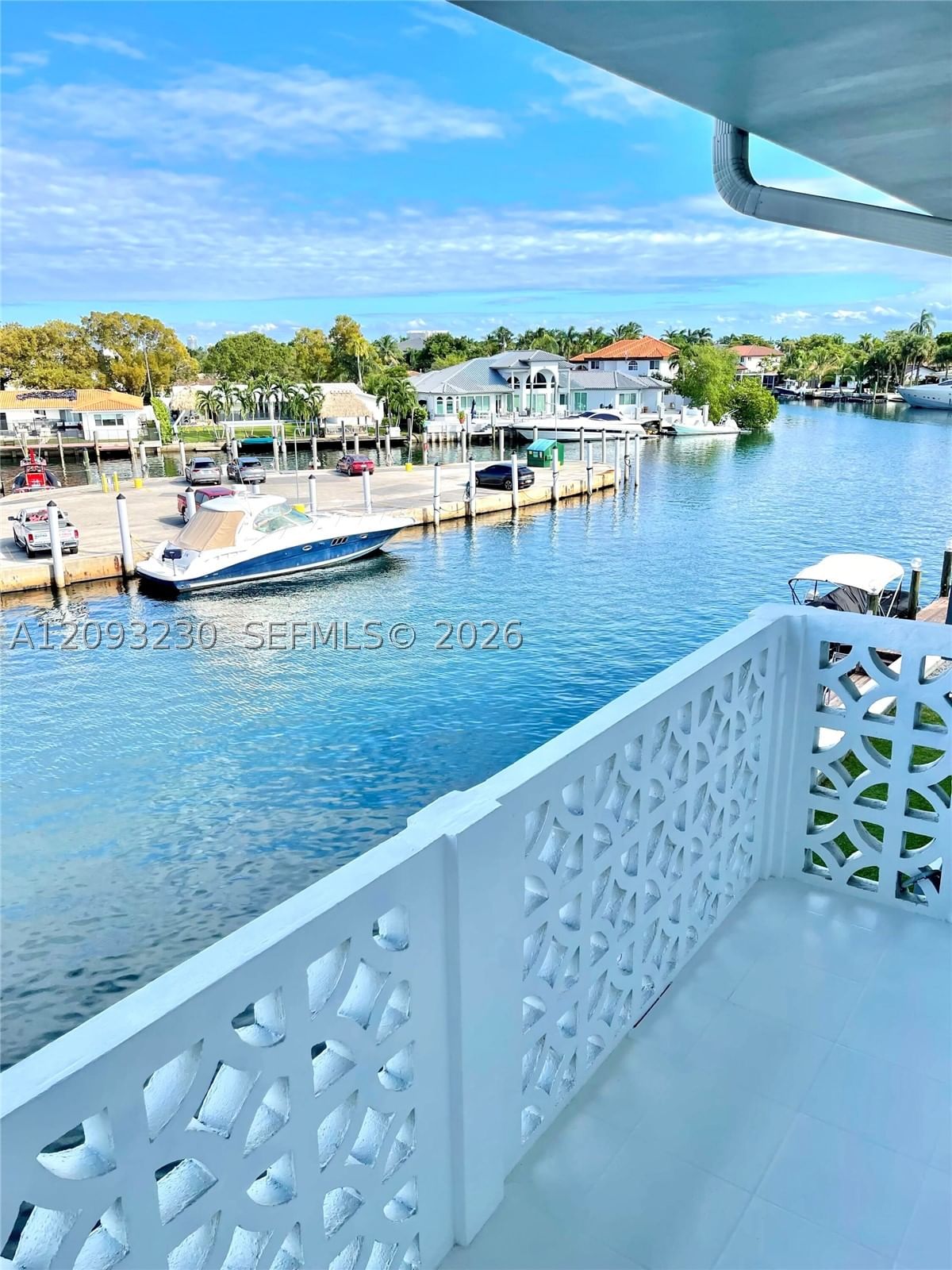 Real estate property located at 13105 Ixora Ct #302, Miami-dade, Keystone Arms Condo, North Miami, FL