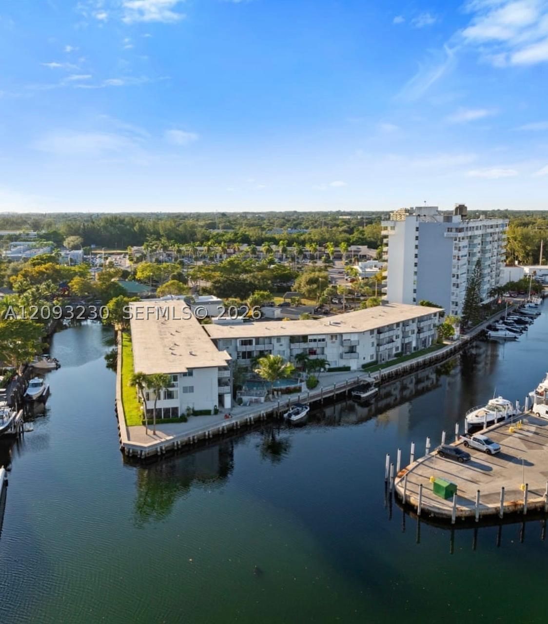 Real estate property located at 13105 Ixora Ct #302, Miami-dade, Keystone Arms Condo, North Miami, FL