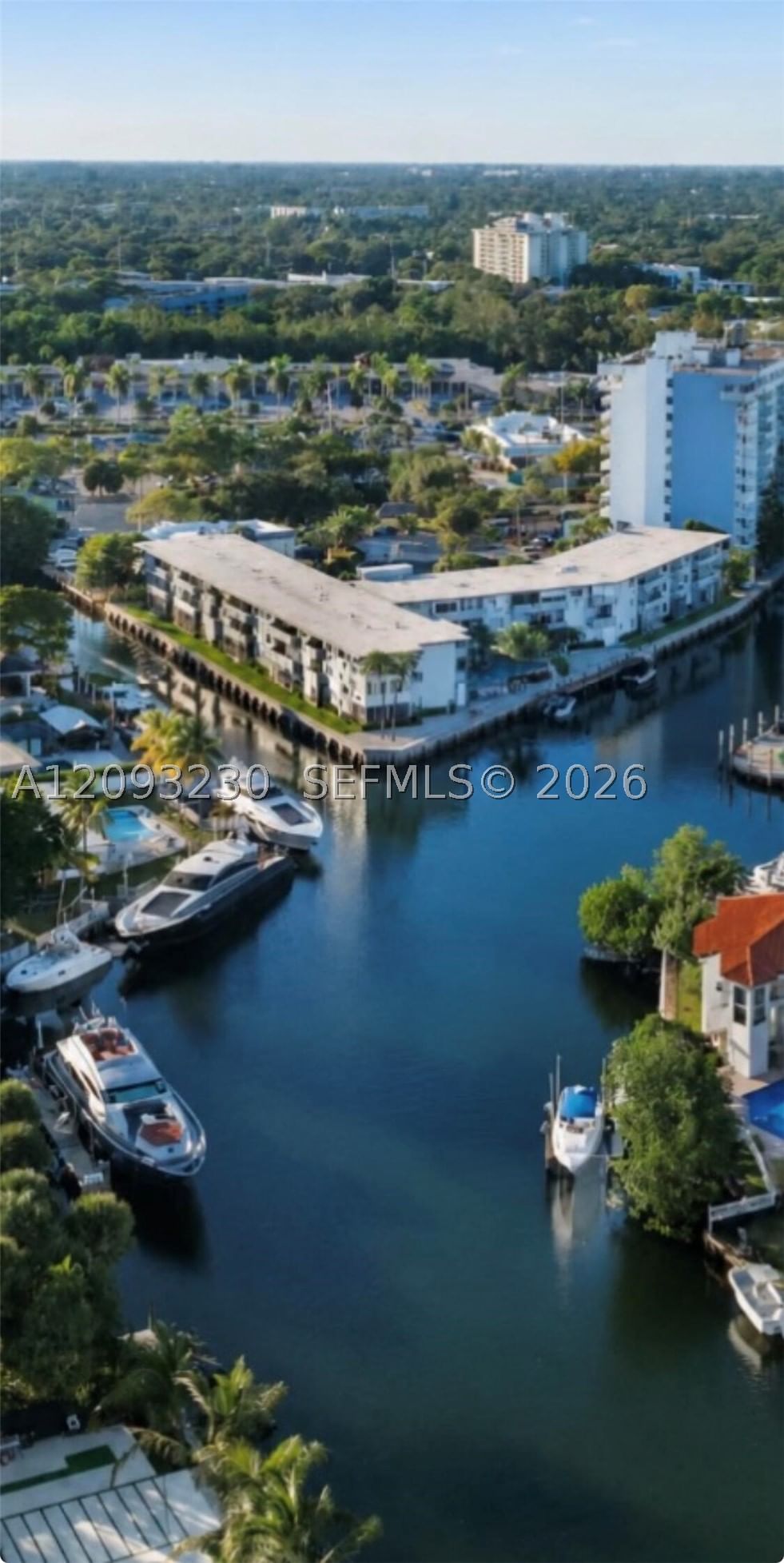 Real estate property located at 13105 Ixora Ct #302, Miami-dade, Keystone Arms Condo, North Miami, FL
