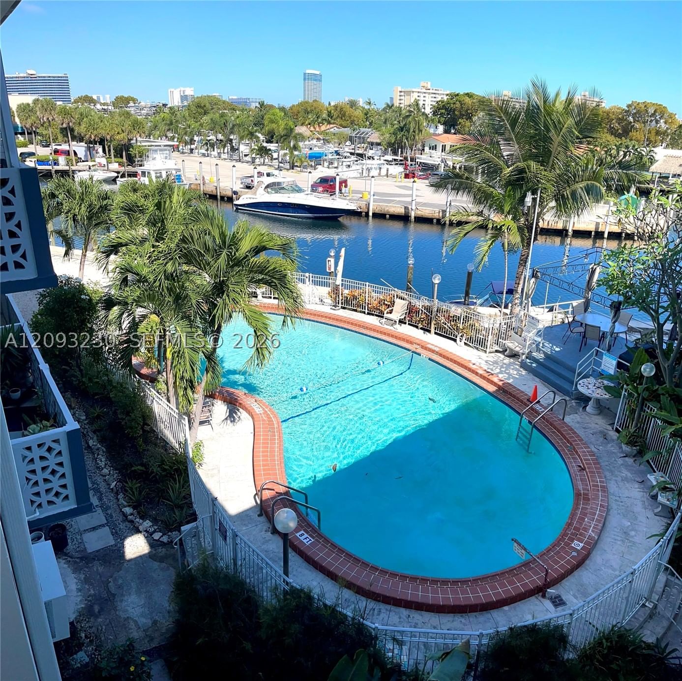 Real estate property located at 13105 Ixora Ct #302, Miami-dade, Keystone Arms Condo, North Miami, FL