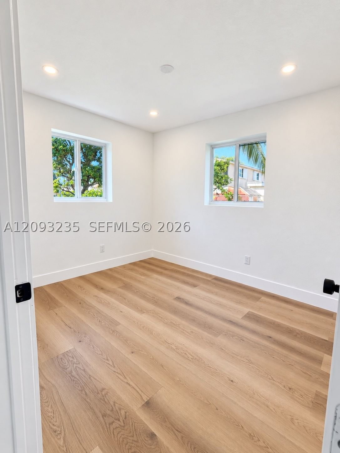 Real estate property located at 1711 26th Ave, Broward, Lake Aire Estates, Fort Lauderdale, FL
