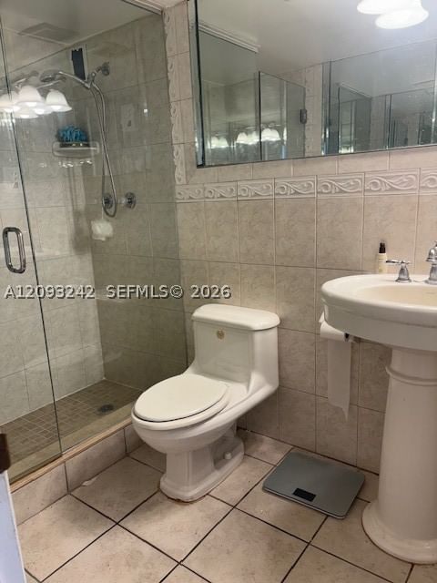 Real estate property located at 1400 Ocean Dr #304, Broward, Trafalgar Towers Condomin, Hollywood, FL