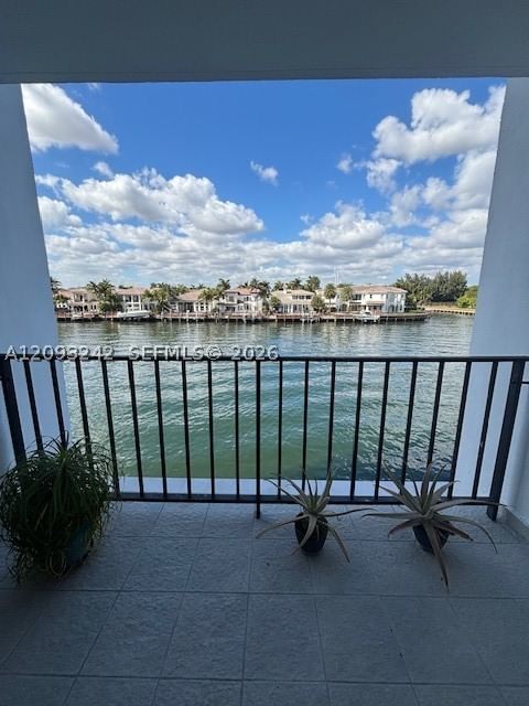 Real estate property located at 1400 Ocean Dr #304, Broward, Trafalgar Towers Condomin, Hollywood, FL