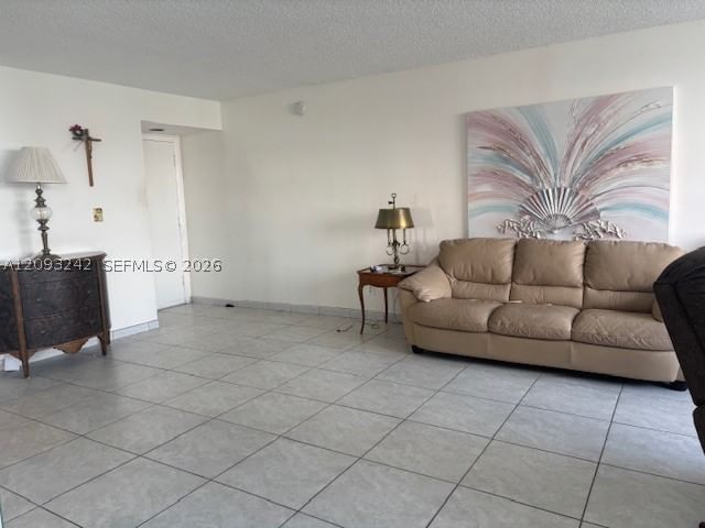Real estate property located at 1400 Ocean Dr #304, Broward, Trafalgar Towers Condomin, Hollywood, FL