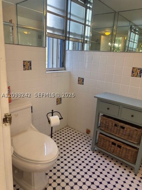 Real estate property located at 1400 Ocean Dr #304, Broward, Trafalgar Towers Condomin, Hollywood, FL