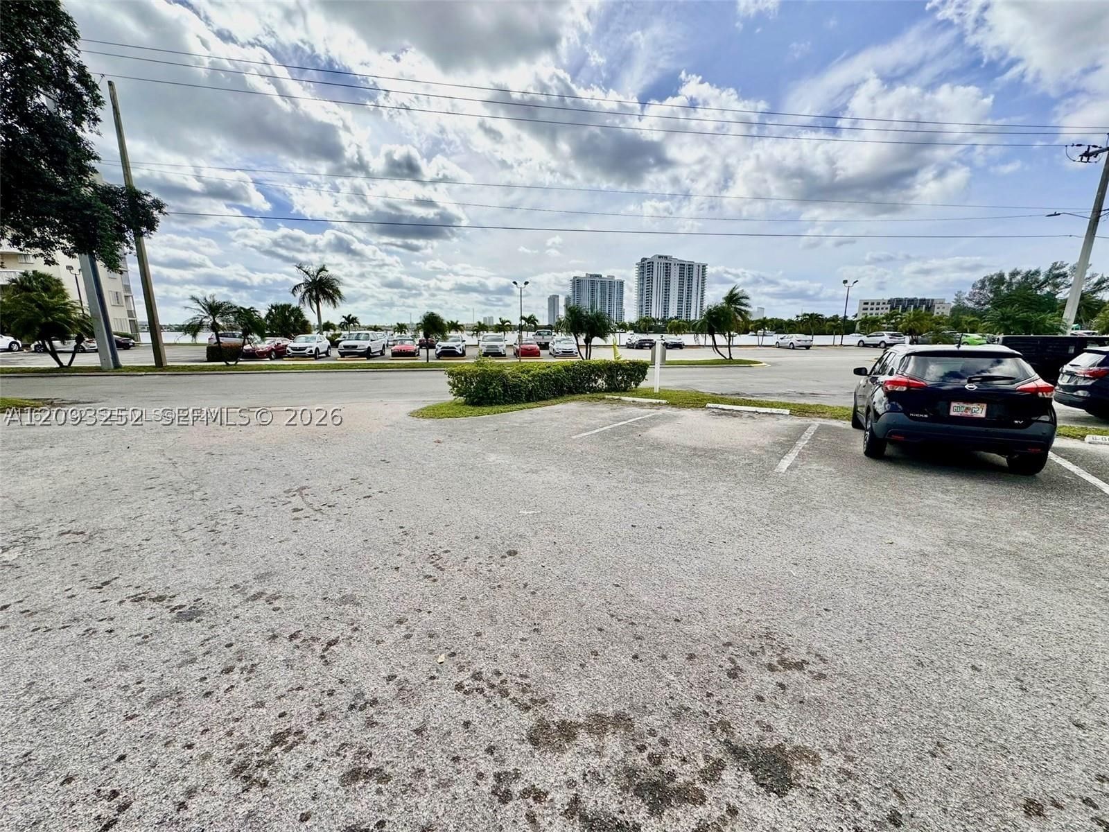 Real estate property located at 2905 Point East Dr L102, Miami-dade, Point East Sec Iii Condo, Aventura, FL