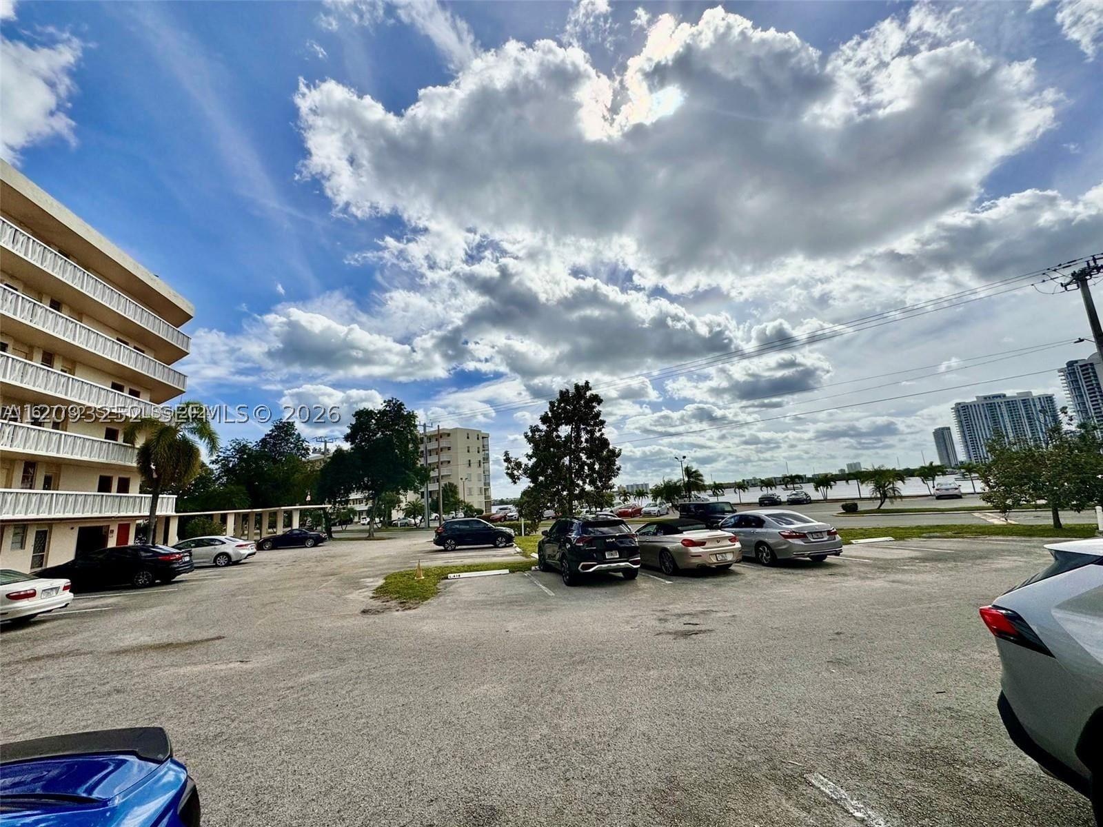 Real estate property located at 2905 Point East Dr L102, Miami-dade, Point East Sec Iii Condo, Aventura, FL