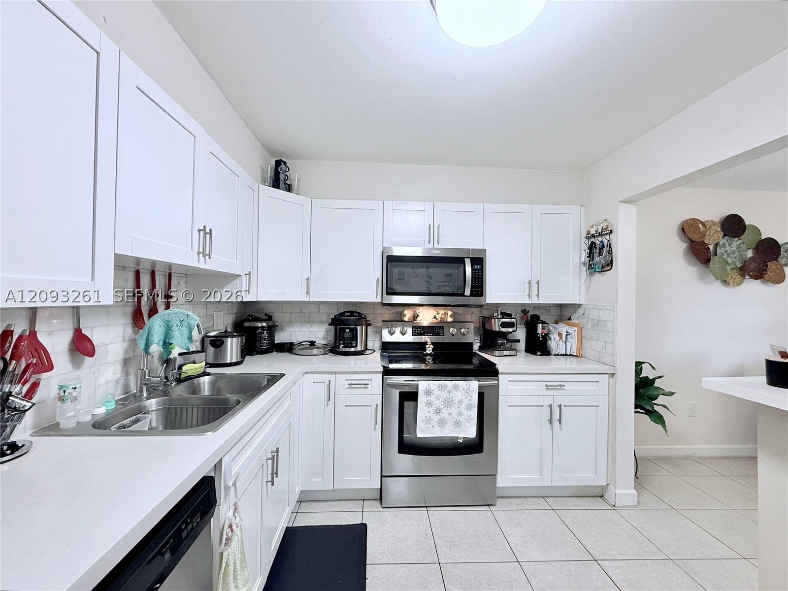 Real estate property located at 1284 44th Pl #1, Miami-dade, Bella Vista Homes 201 Con, Hialeah, FL