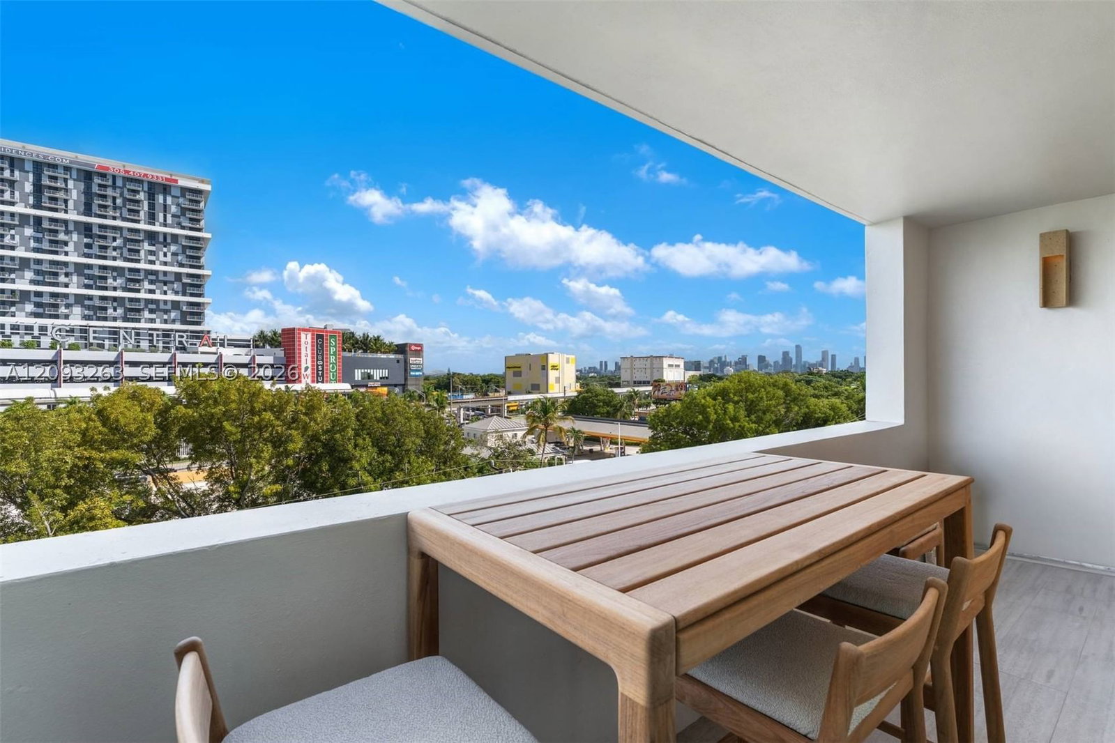 Real estate property located at 2740 28th Terrace #602, Miami-dade, Villaggio In The Grove, Miami, FL