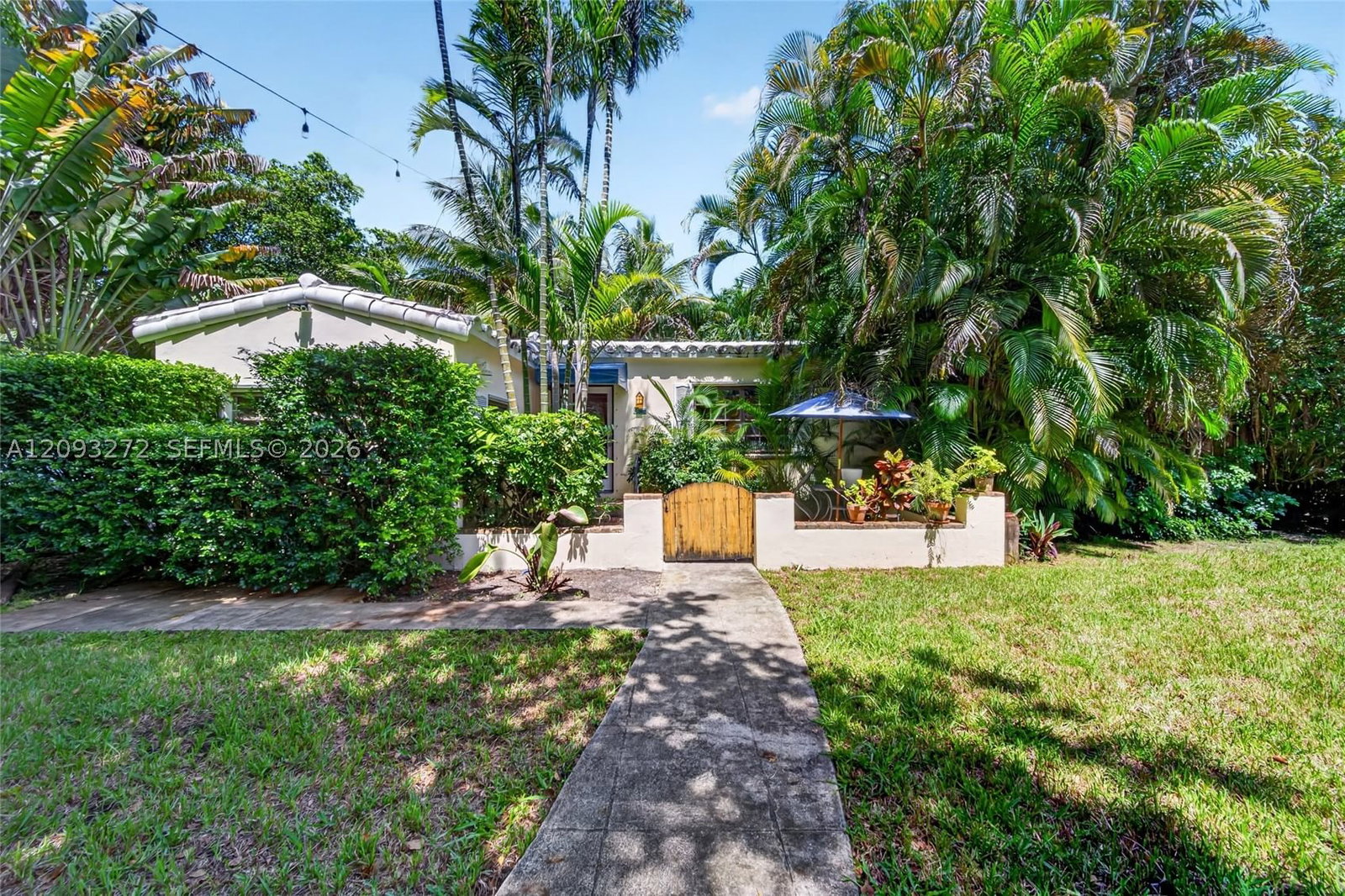 Real estate property located at 1103 118th St, Miami-dade, Biscayne Lawn Amd Plat, Biscayne Park, FL