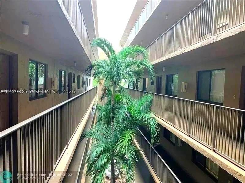 Real estate property located at 8020 Hampton Blvd #309, Broward, Carlisle At Hamptons West, North Lauderdale, FL