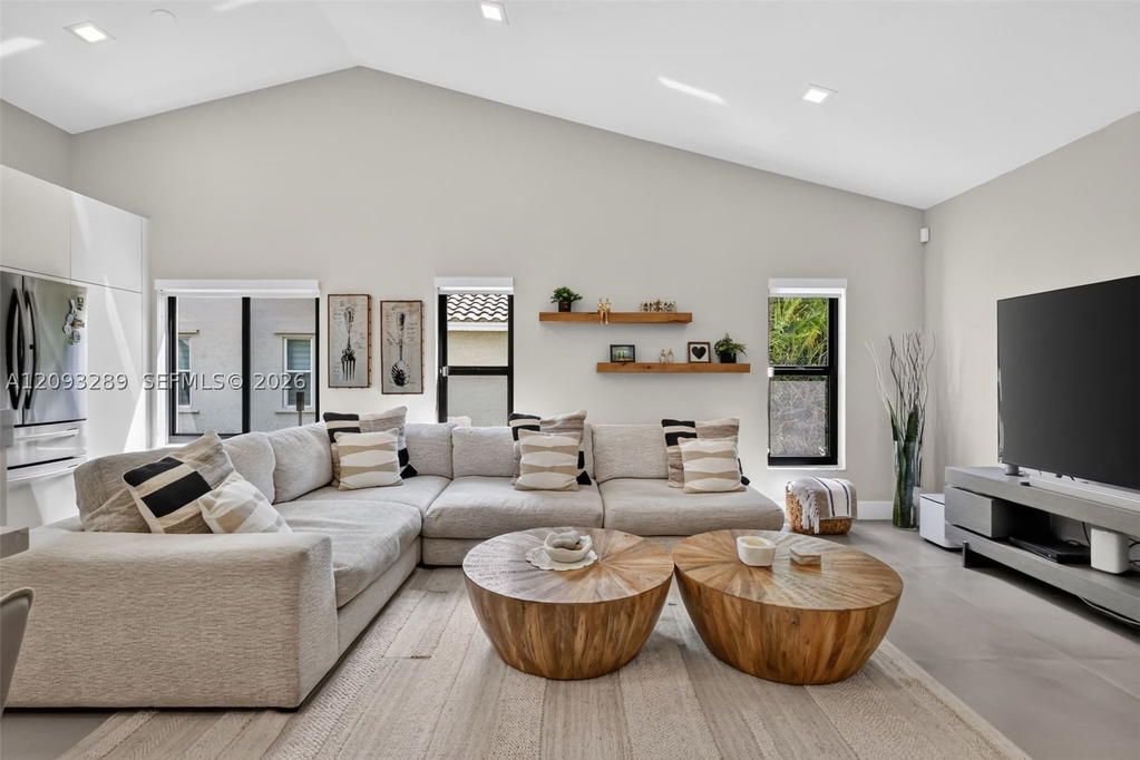 Real estate property located at 981 126th Way, Broward, Arboretum At Davie, Davie, FL