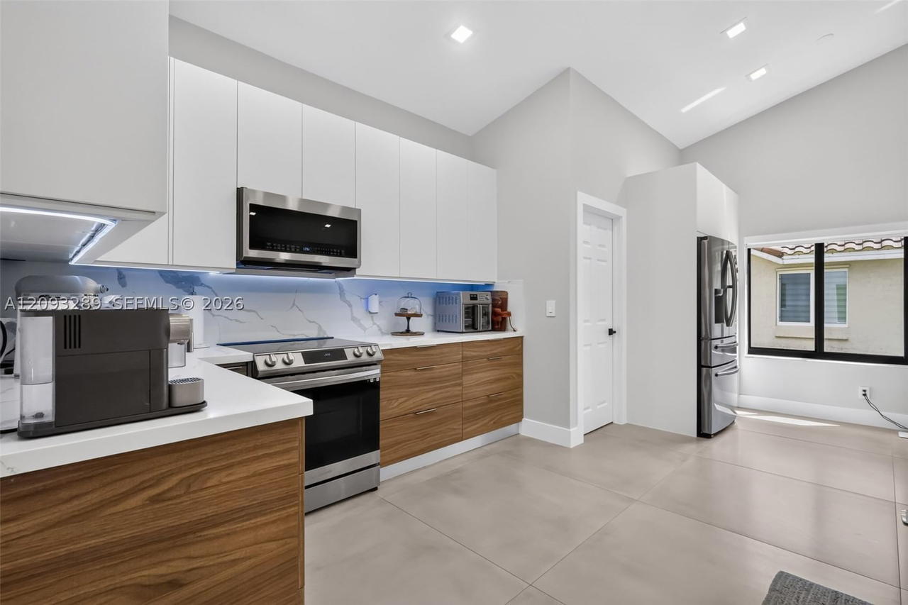 Real estate property located at 981 126th Way, Broward, Arboretum At Davie, Davie, FL
