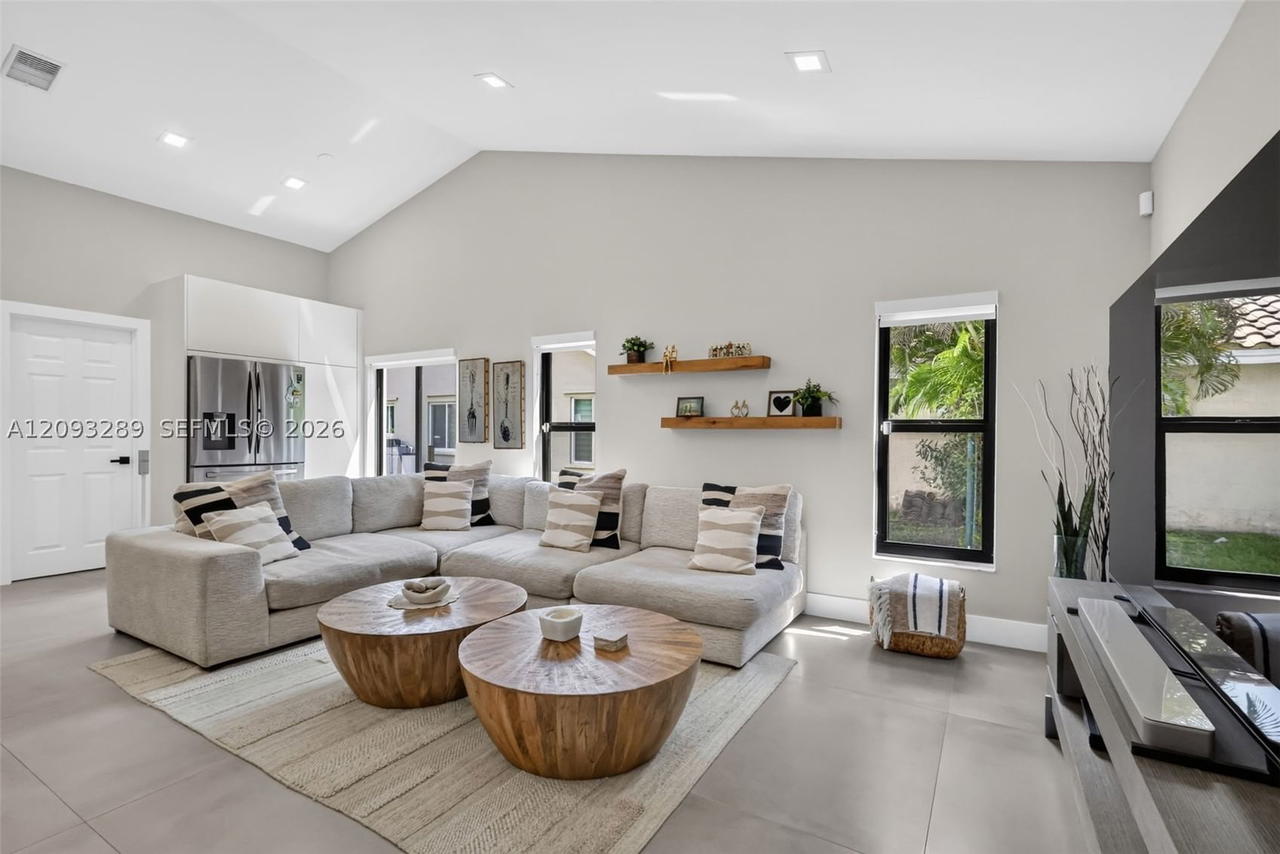Real estate property located at 981 126th Way, Broward, Arboretum At Davie, Davie, FL