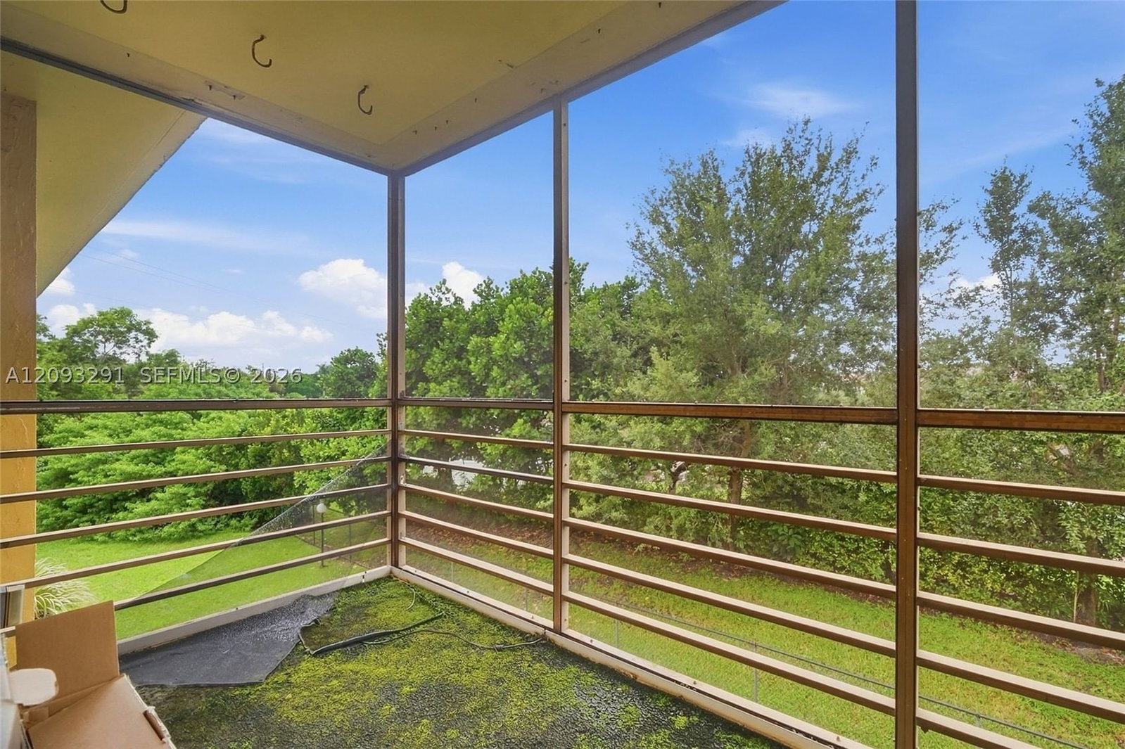 Real estate property located at 3490 Foxcroft Rd B303, Broward, Foxcroft Apts Inc Condo, Miramar, FL