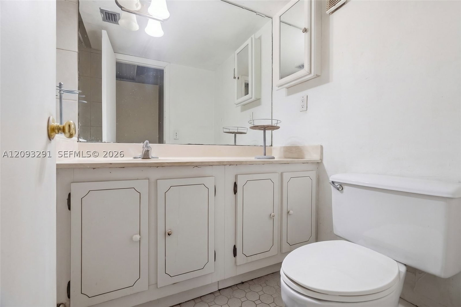 Real estate property located at 3490 Foxcroft Rd B303, Broward, Foxcroft Apts Inc Condo, Miramar, FL