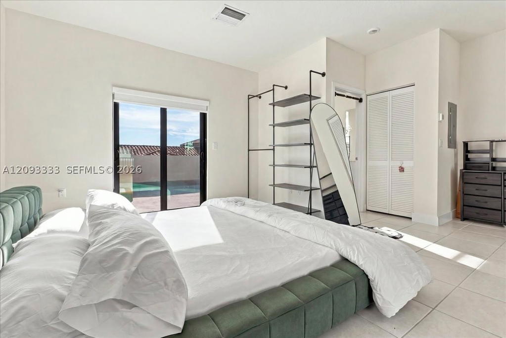 Real estate property located at , Miami-dade, Downtown Doral South Phas, Doral, FL